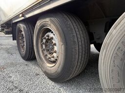 SCHMITZ CARGOBULL SKO 24/L - 13.4 Carrier Vector 1350 Lift