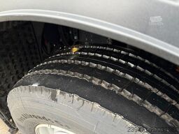 MAN TGX 18.510 4x2 XXL Retarder 2x Tank ACC Indiv.