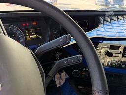 VOLVO FH 420 8x2 Silo Spitzer 2Kammer