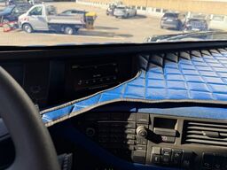 VOLVO FH 420 8x2 Silo Spitzer 2Kammer