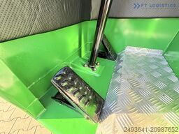 Combilift C4000 GAS TRIPLEX 6900 FREE-LIFT CABIN