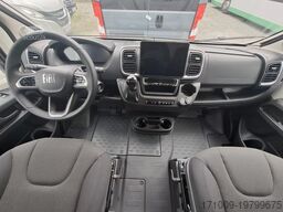 WESTFALIA Columbus 640 E 180 PS 8G SKYVIEW SOLAR SCHRANK