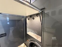 Mercedes-Benz Fuso Pferdetransporter POP-Out 3 Stellplätze