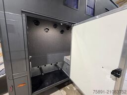 Mercedes-Benz Fuso Pferdetransporter POP-Out 3 Stellplätze