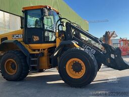 JCB 427