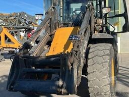 JCB 427
