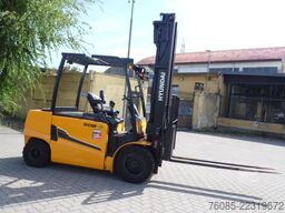 Hyundai 50B-9