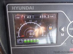 Hyundai 50B-9