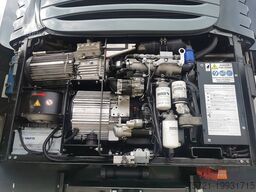 SCHMITZ SKO 24 SCB LIFT AXLE BLACK