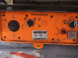 Renault D12 / Lamberet refrigerated truck / lift