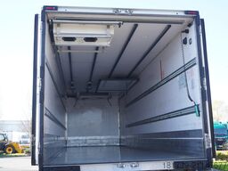 Renault D19 Wide 4x2 E6 / Lamberet 22 EPAL refri