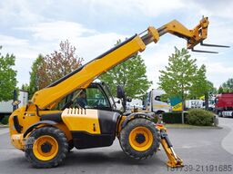 JCB 540-140 telescopic loader / 14 m range