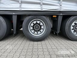 Schmitz Cargobull Curtainsider Mega Getränke