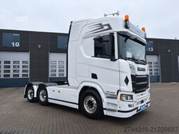 SCANIA R560 6X2