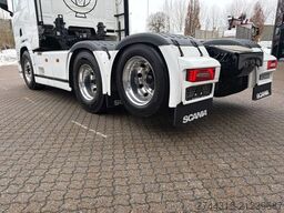 SCANIA R560 6X2