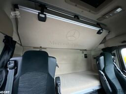 Mercedes-Benz Actros 1842 Mega GigaSpace MirrorCam