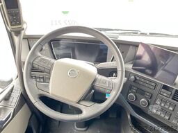 Volvo FH 500 6x2 Containerpritsche mit FASSI 545RA.2.28