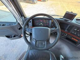 Volvo FM410 6x2*4 CARRIER SUPRA 950 MT / 2 ZONE FRIDGE