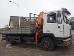 MAN 17-232 KIPPER MET KRAAN HIAB 6,5 TON KRAAN