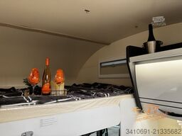 FORSTER A 699VB 7 Gurtsitze + Schlafplätze Markise