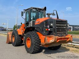 Hitachi ZW180-5B