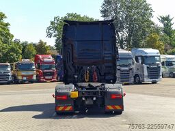 MAN TGX 18.520 4x2 - Full spec - Retarder - Night c...