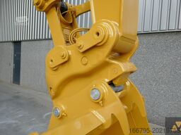 Caterpillar 330FL