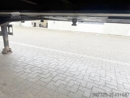 KLC Curtainsider / Planenauflieger / Gardin