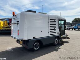 Ravo 540 Euro 6 with 3-rd brush