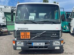 Volvo FL6.14 Volume: 9270 L 3 COMPARTMENTS