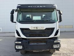 IVECO TRAKKER 400