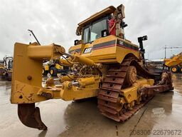 CATERPILLAR D8T