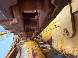 CATERPILLAR D8T