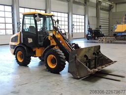 JCB 406 + Fork