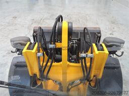 JCB 406 + Fork