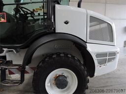 CASE 221 F + Fork