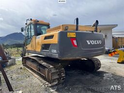 Volvo EC250DL Excavator w/ Rototilt, 2 Buckets and GPS