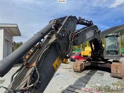 Volvo EC250DL Excavator w/ Rototilt, 2 Buckets and GPS