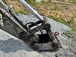 Volvo EC250DL Excavator w/ Rototilt, 2 Buckets and GPS