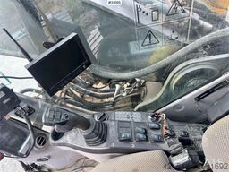 Volvo EC250DL Excavator w/ Rototilt, 2 Buckets and GPS