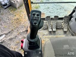 Volvo EC250DL Excavator w/ Rototilt, 2 Buckets and GPS
