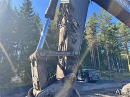 Volvo EC290CL Excavator w/ Rototilt and 2 Buckets WATCH