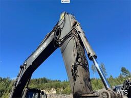 Volvo EC290CL Excavator w/ Rototilt and 2 Buckets WATCH