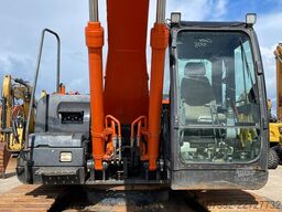 Hitachi ZX210LC-5B