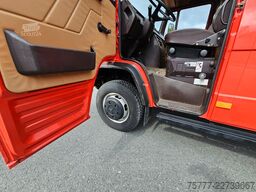 MERCEDES-BENZ 711D Vario Doka Thoma Feuerwehr