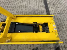 JLG 1930 ES Elektro Scherenbühne AH 7,72 m 230 kg