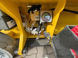 JLG 1930 ES Elektro Scherenbühne AH 7,72 m 230 kg
