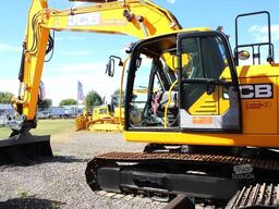 JCB 220 X LC