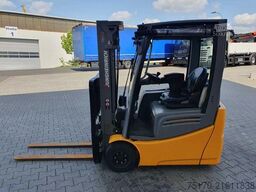 Jungheinrich EFG 215 / Triplex: 4.25m! / SS / nur 3.488h!