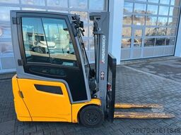Jungheinrich EFG 215 / Triplex: 4.25m! / SS / nur 995h! Waage